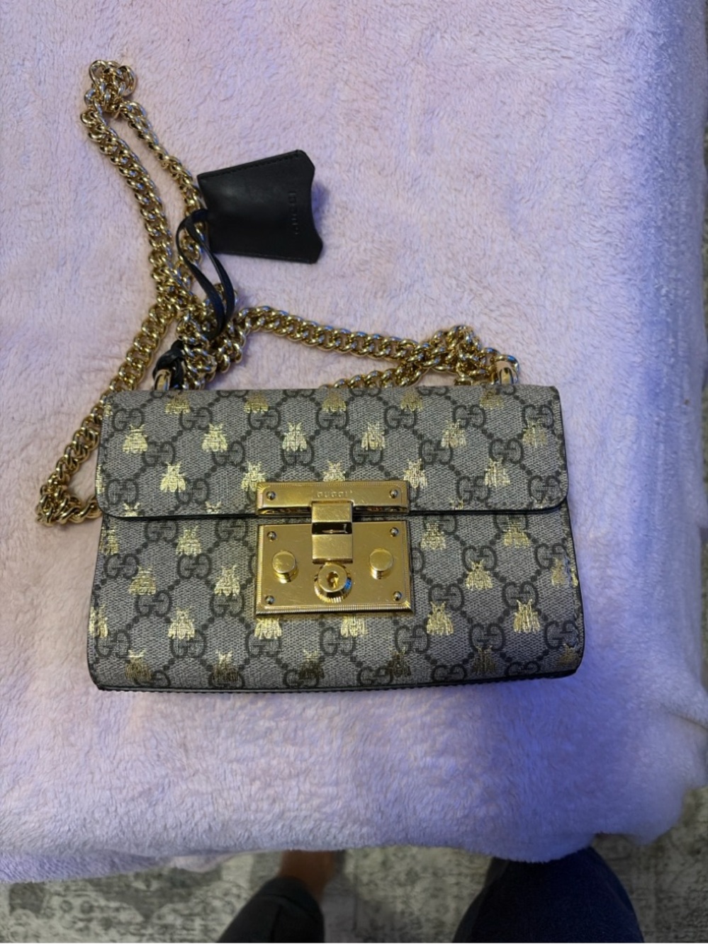 ✨ Authentic Gucci Padlock Shoulder Bag – Elegant & Timeless ✨